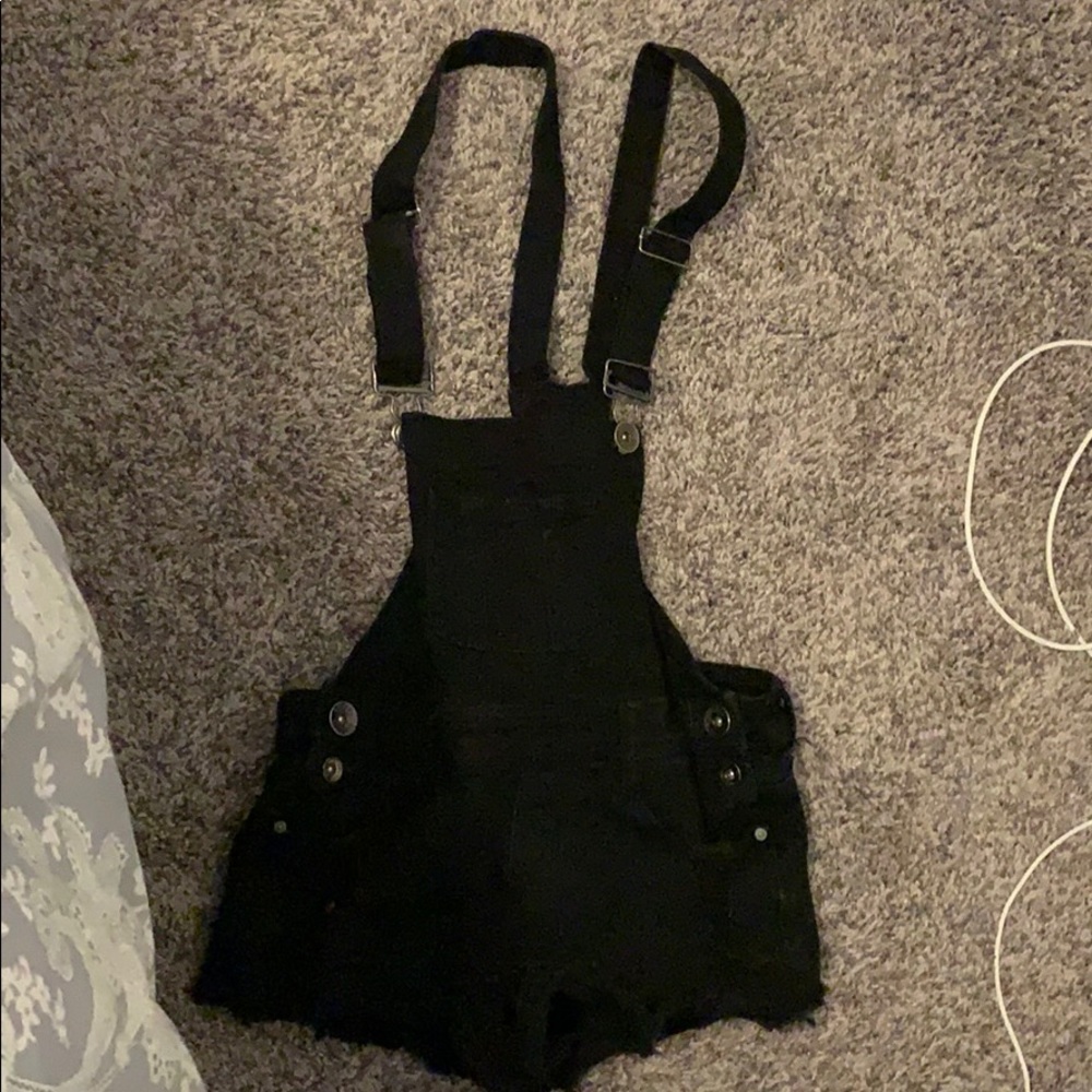 black overall shorts
